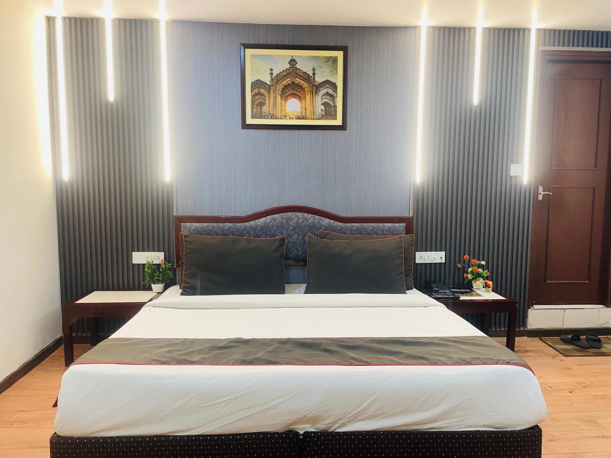 The Royal Presidency Inn Лакхнау Экстерьер фото